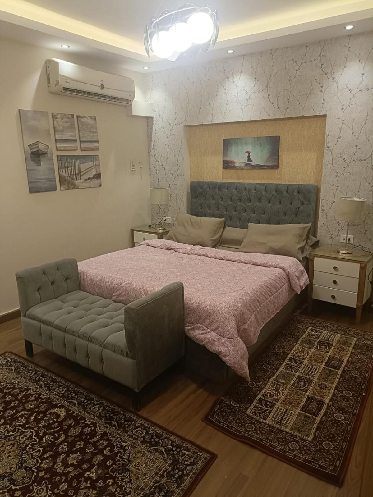 Apartment فاخرة لدينا للاقامةالفندقية المريحة Cairo